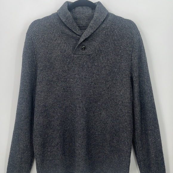 ABERCROMBIE & FITCH shawl collar pullover sweater - Picture 3 of 4